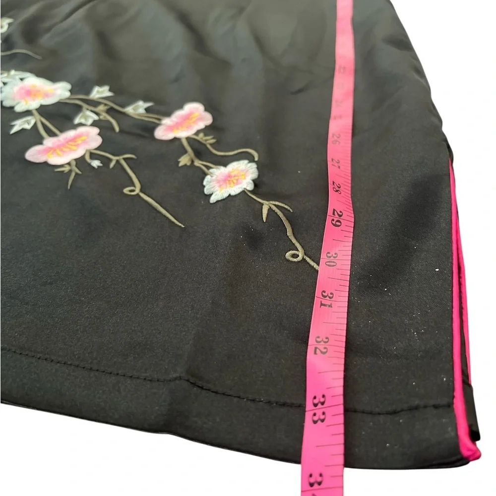 Silk Black Cheongsam Chinese Dress Embroidered Floral Mandarin Collar Size 2 - Picture 5 of 6